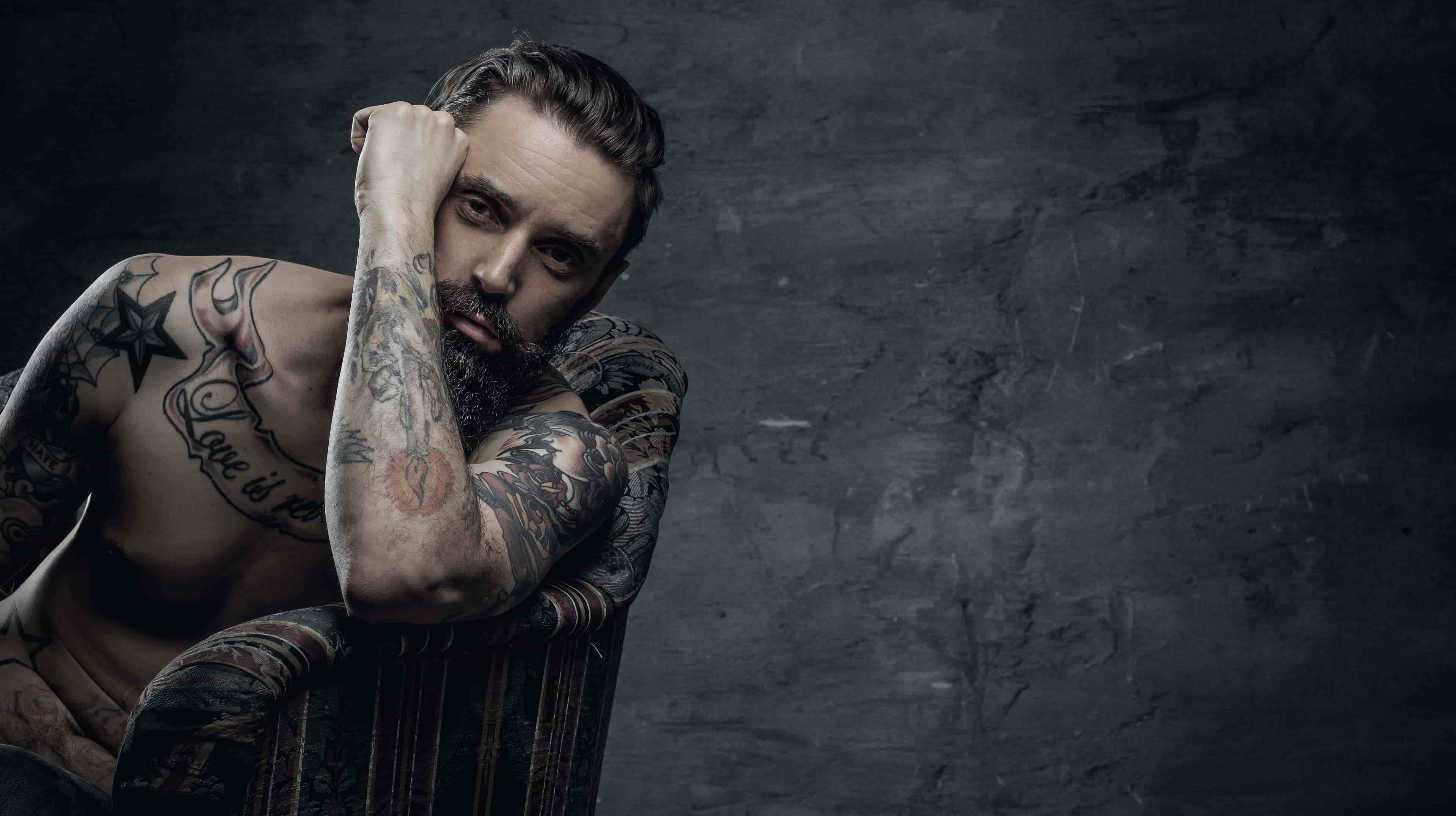 تصویر پس‌زمینه طراحی تتو